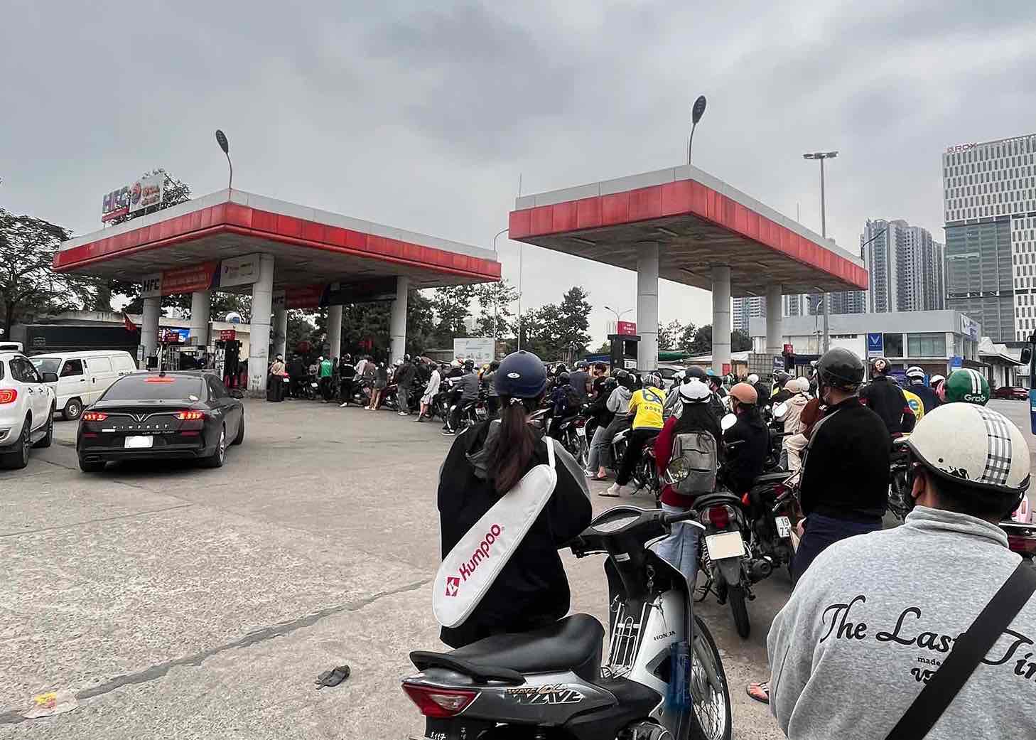 Giá xăng dầu tại Việt Nam tăng trong kỳ điều hành gần nhất, kéo theo chi phí vận chuyển hàng hóa và nông sản tăng